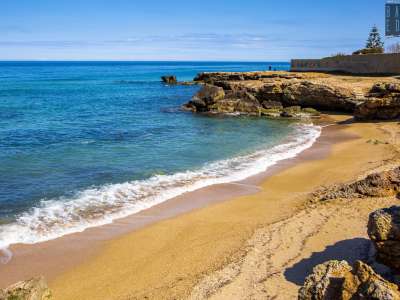 ...e naturalmente delle spiagge delle �due colonne", chiamate cos�...